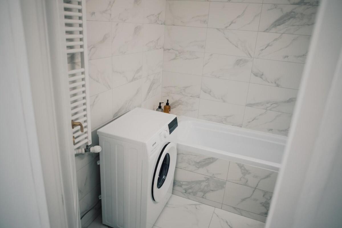 Cozyapartment Near Metrogorjului Bucarest